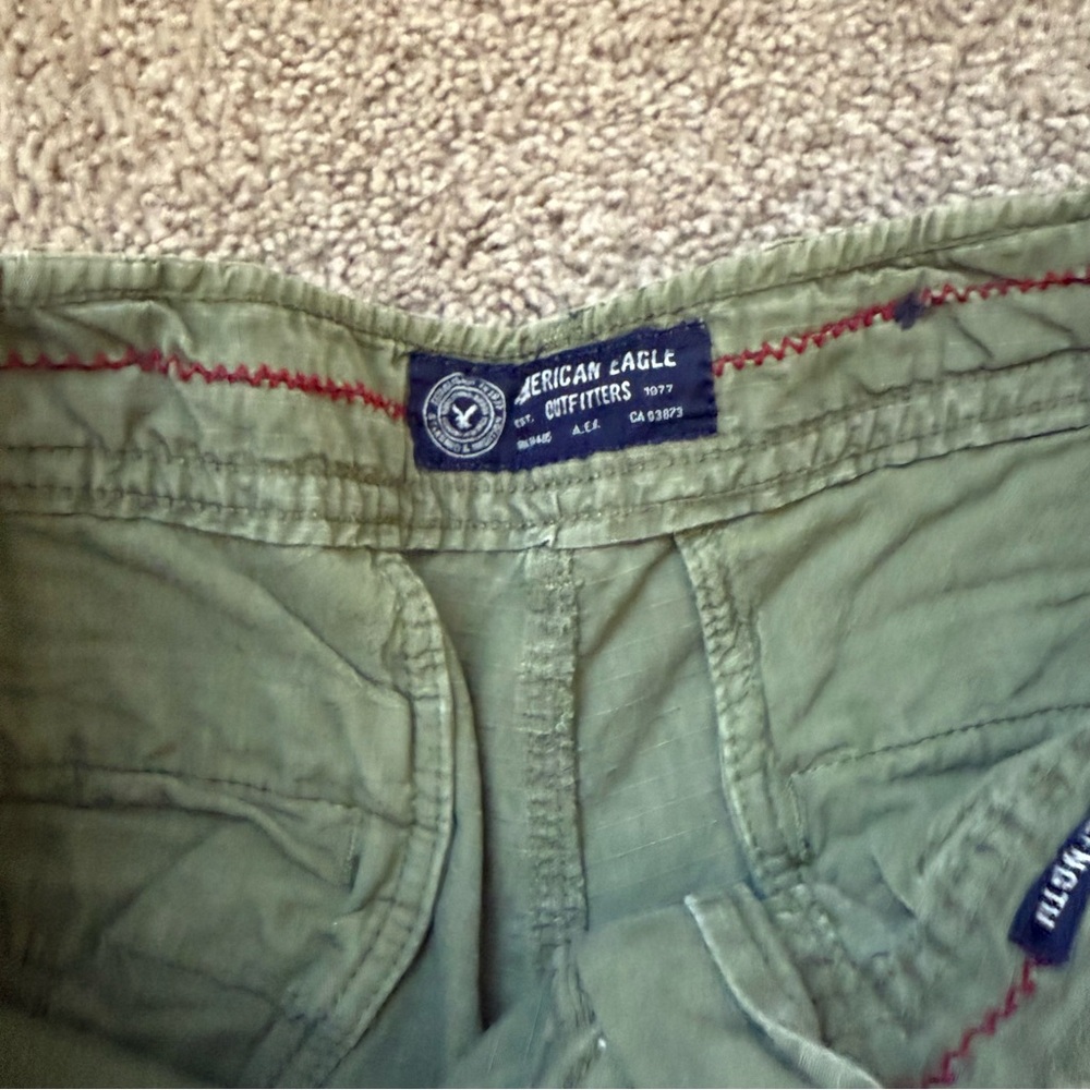 American Eagle Outfitters green shorts waist 32 - Picture 6 of 8